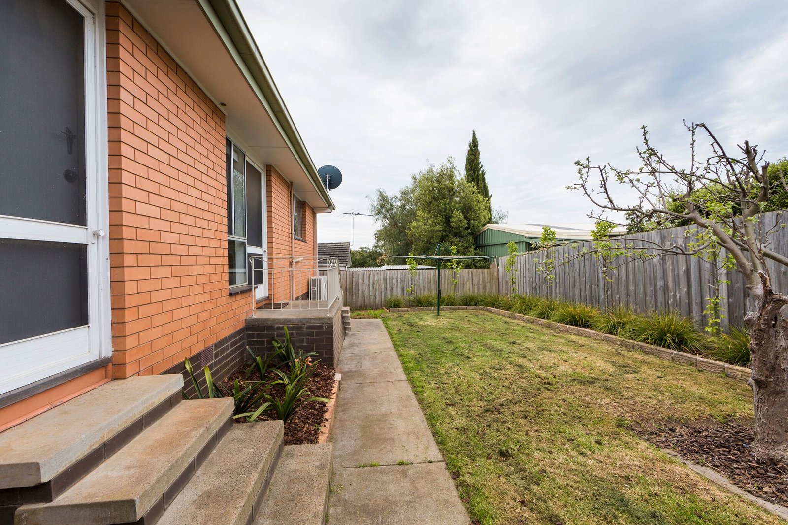 Gallery: 1/9 Cedmar Avenue