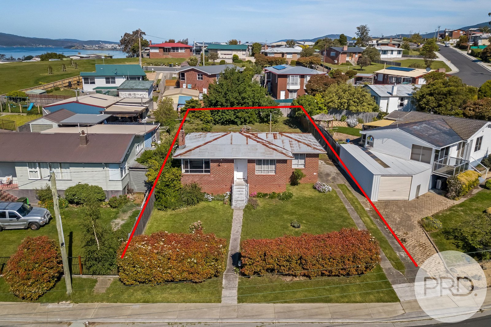 19 Centenary Crescent CLAREMONT 2