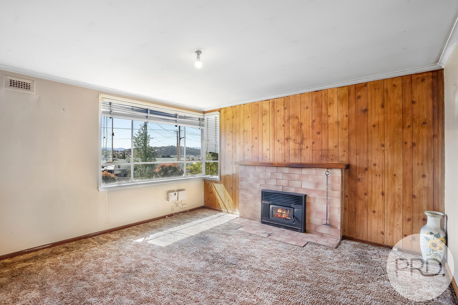 19 Centenary Crescent CLAREMONT 5