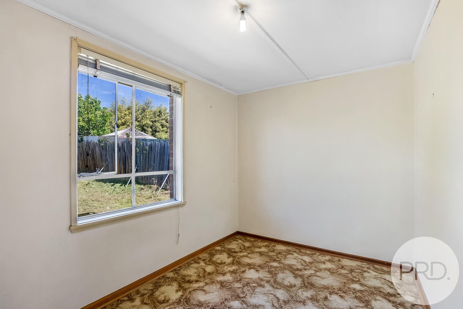 19 Centenary Crescent CLAREMONT 11