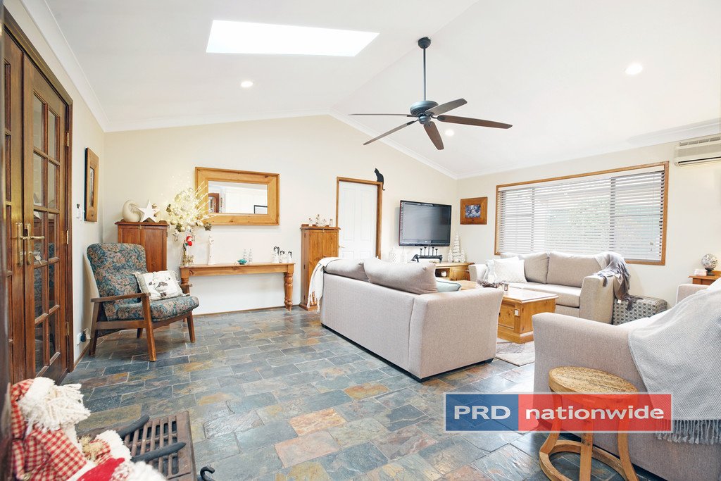 19 Chesterton Court CAMBRIDGE GARDENS 11