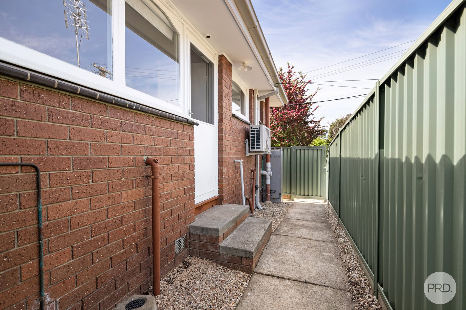 1/9 Christine Avenue ALFREDTON 8