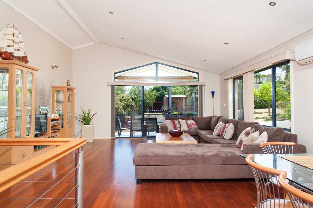 1/9 Christmas Bush Avenue NELSON BAY 2