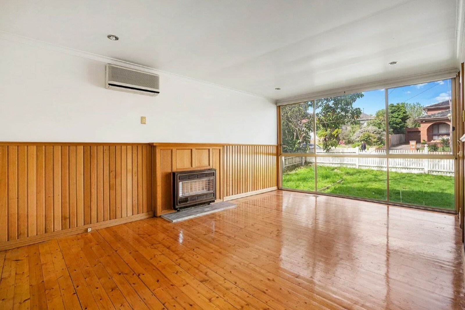 Gallery: 19 Colin Road