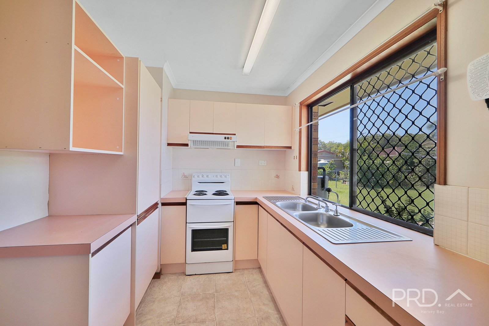 19 Connock Street URANGAN 8