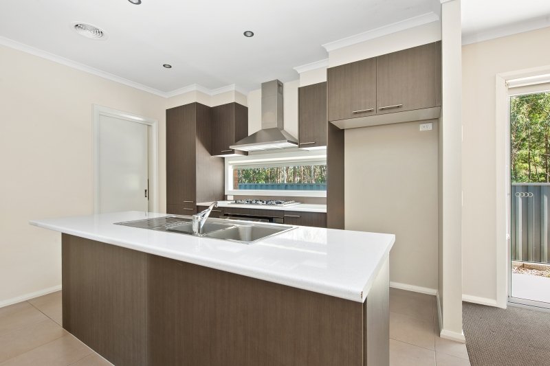 Gallery: 1/9 Creek View Close