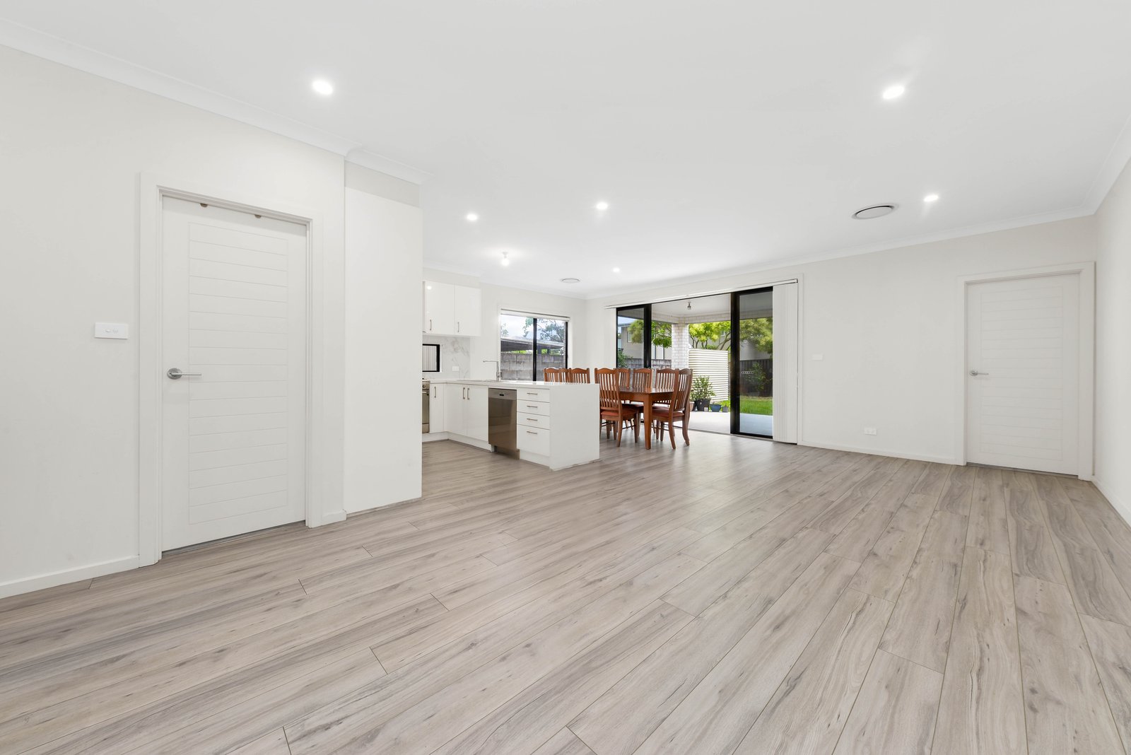 19 Dampier Street CHIFLEY 3