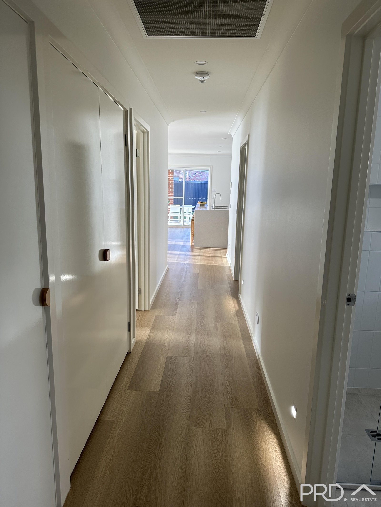 19 Darlington Parade MILDURA 9