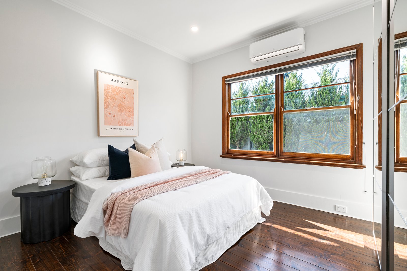 Real Estate and Property in 19 Delos Street, Oakleigh South, VIC