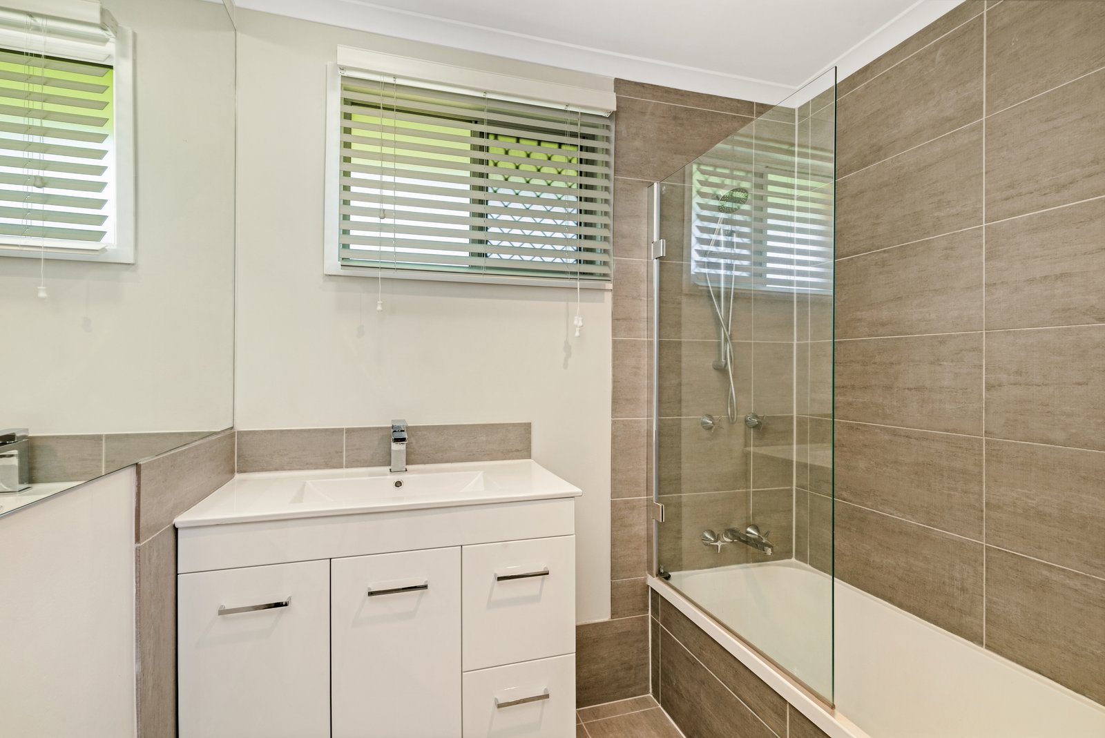 19 Denawen Street PALM BEACH 6