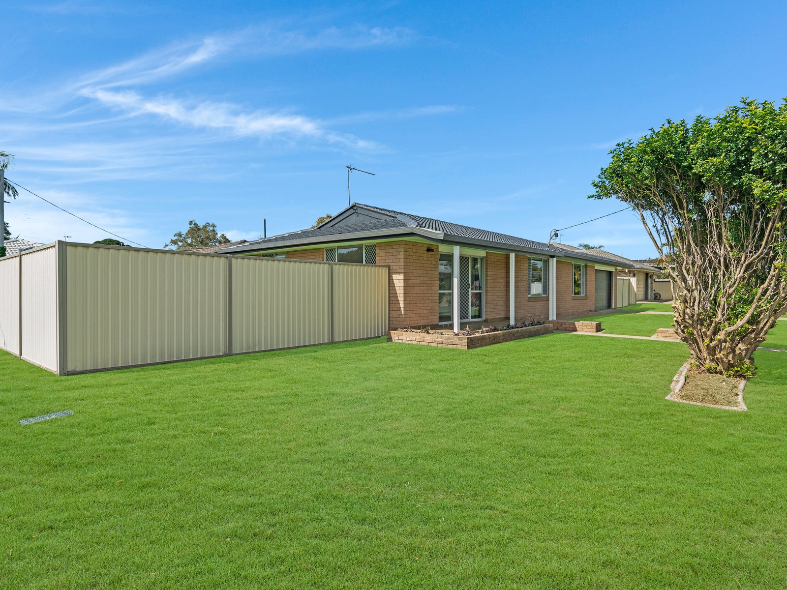 19 Denawen Street PALM BEACH 2