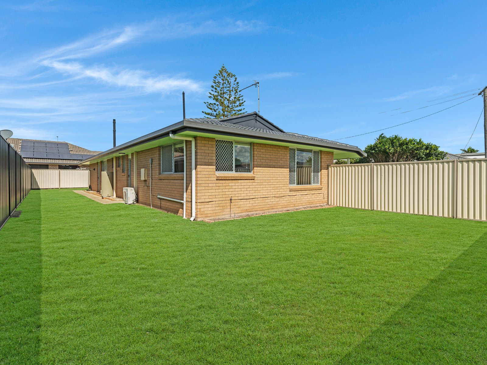 19 Denawen Street PALM BEACH 3