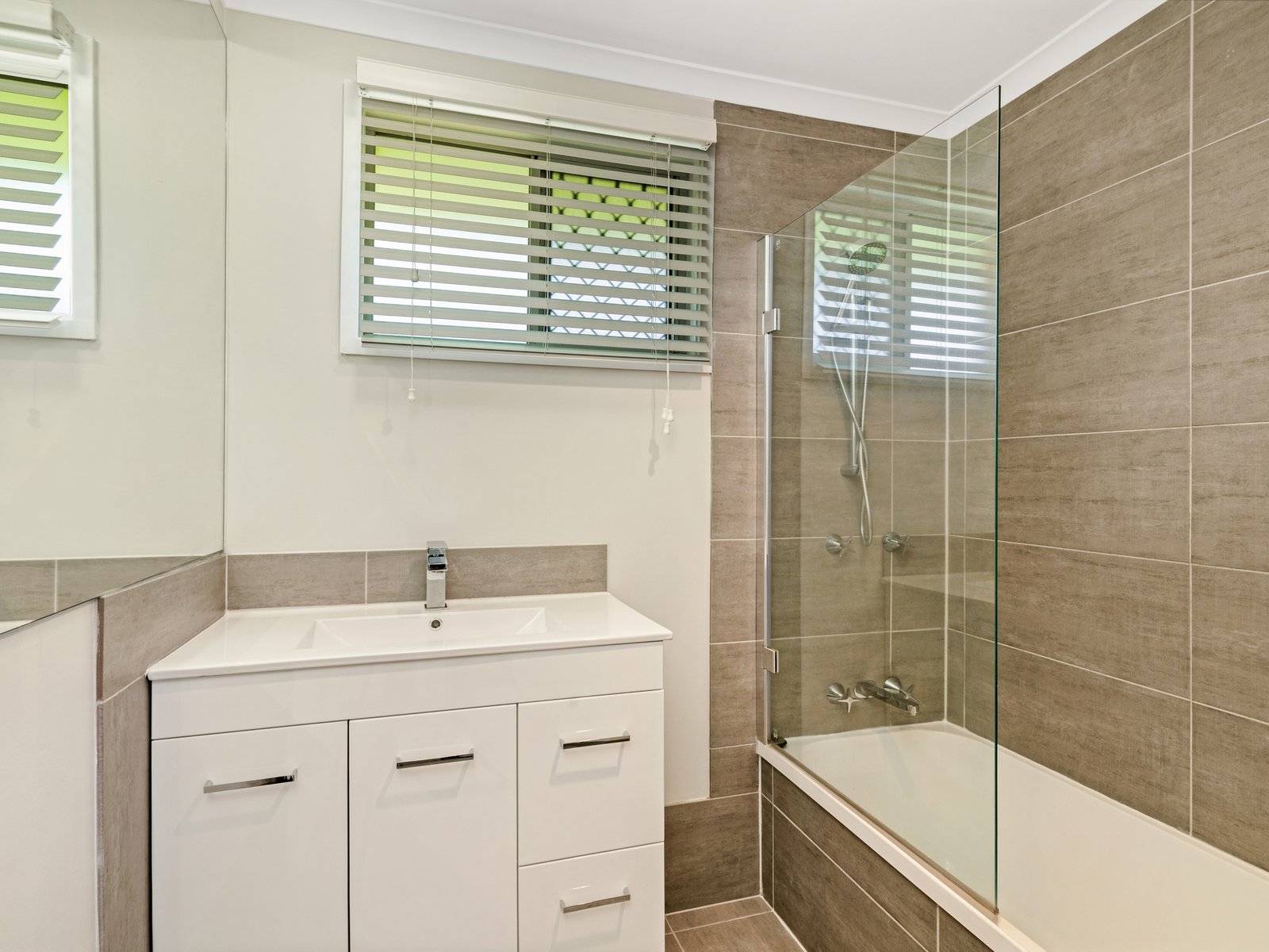 19 Denawen Street PALM BEACH 6