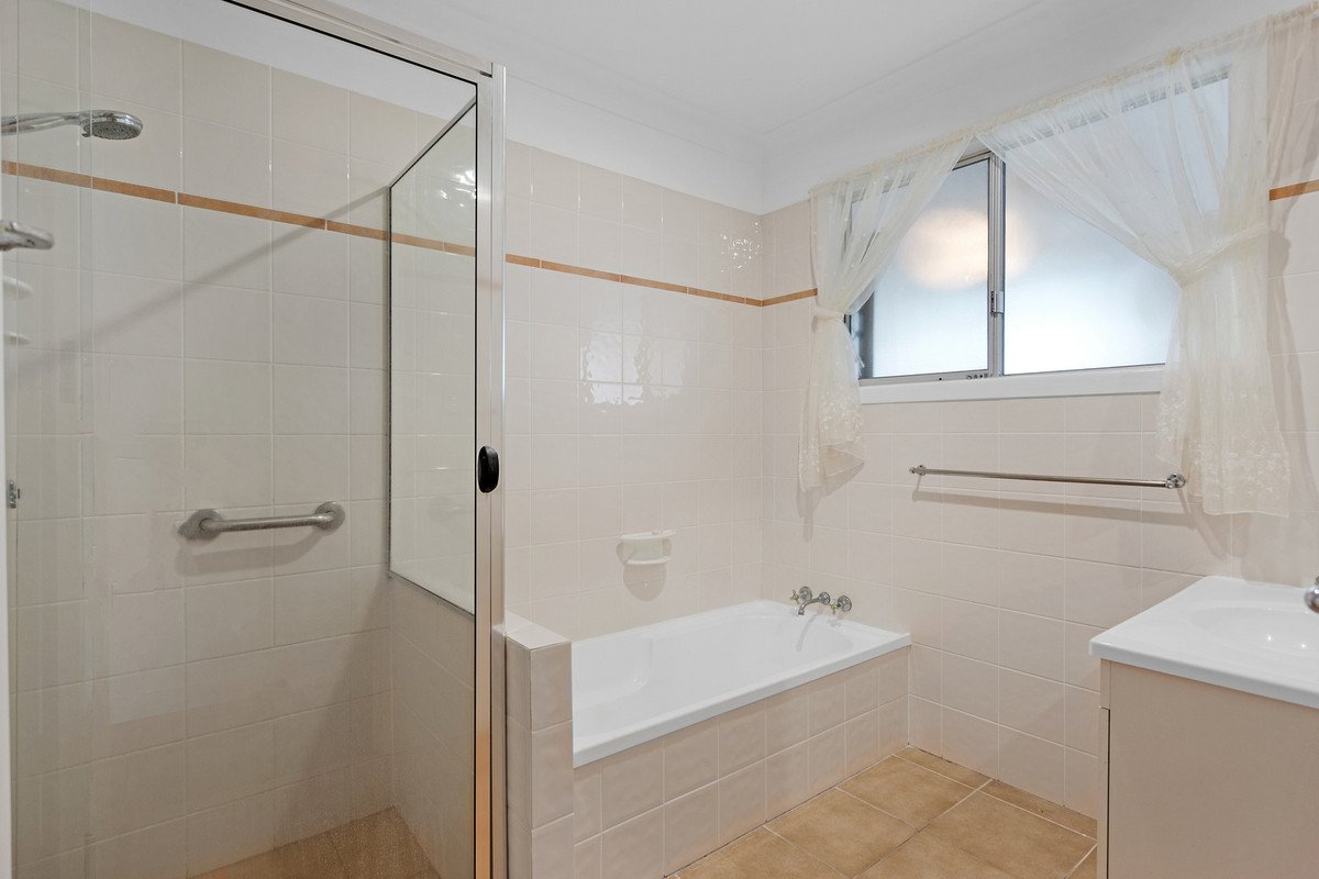 19 Diana Avenue BURLEIGH HEADS 10