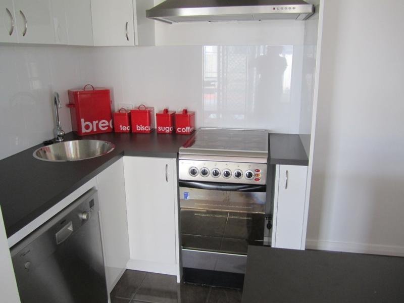 19 Diane Street TAMWORTH 2