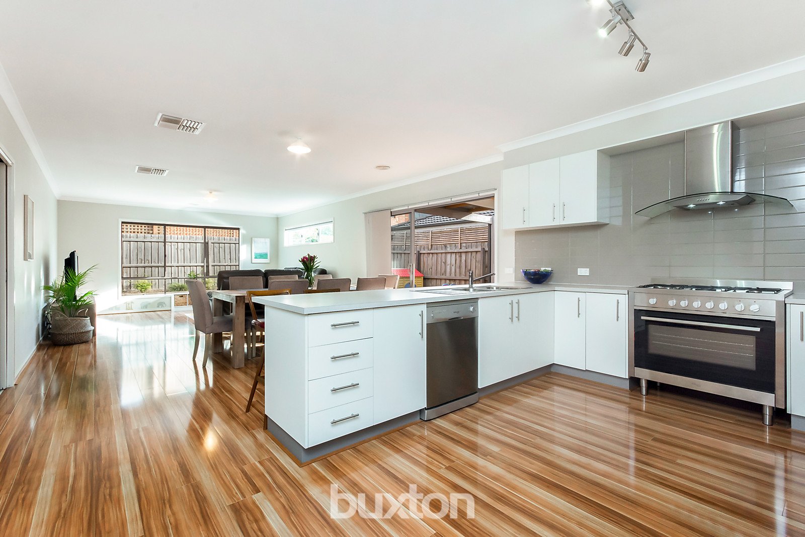 Gallery: 19 Diaz Drive