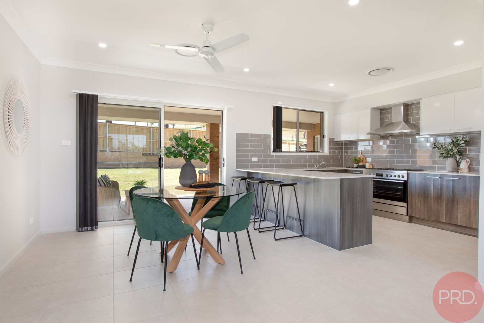 19 Dinton Street GRETA 2