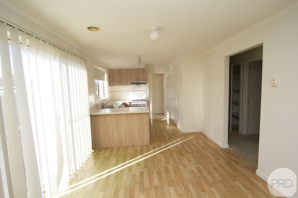 19 Domain Gardens SEBASTOPOL 4