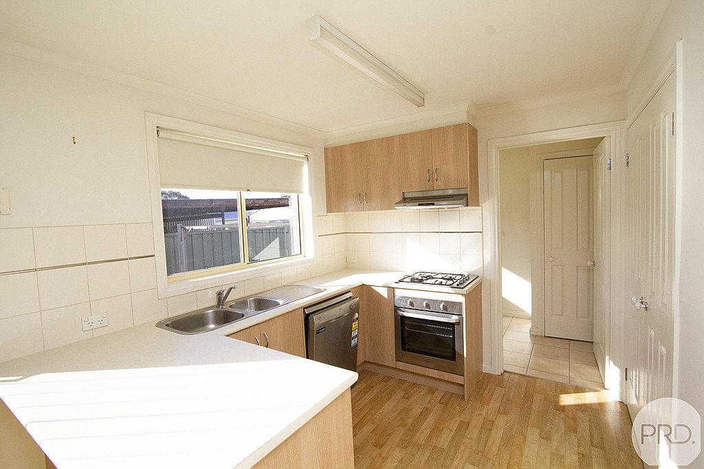 19 Domain Gardens SEBASTOPOL 8