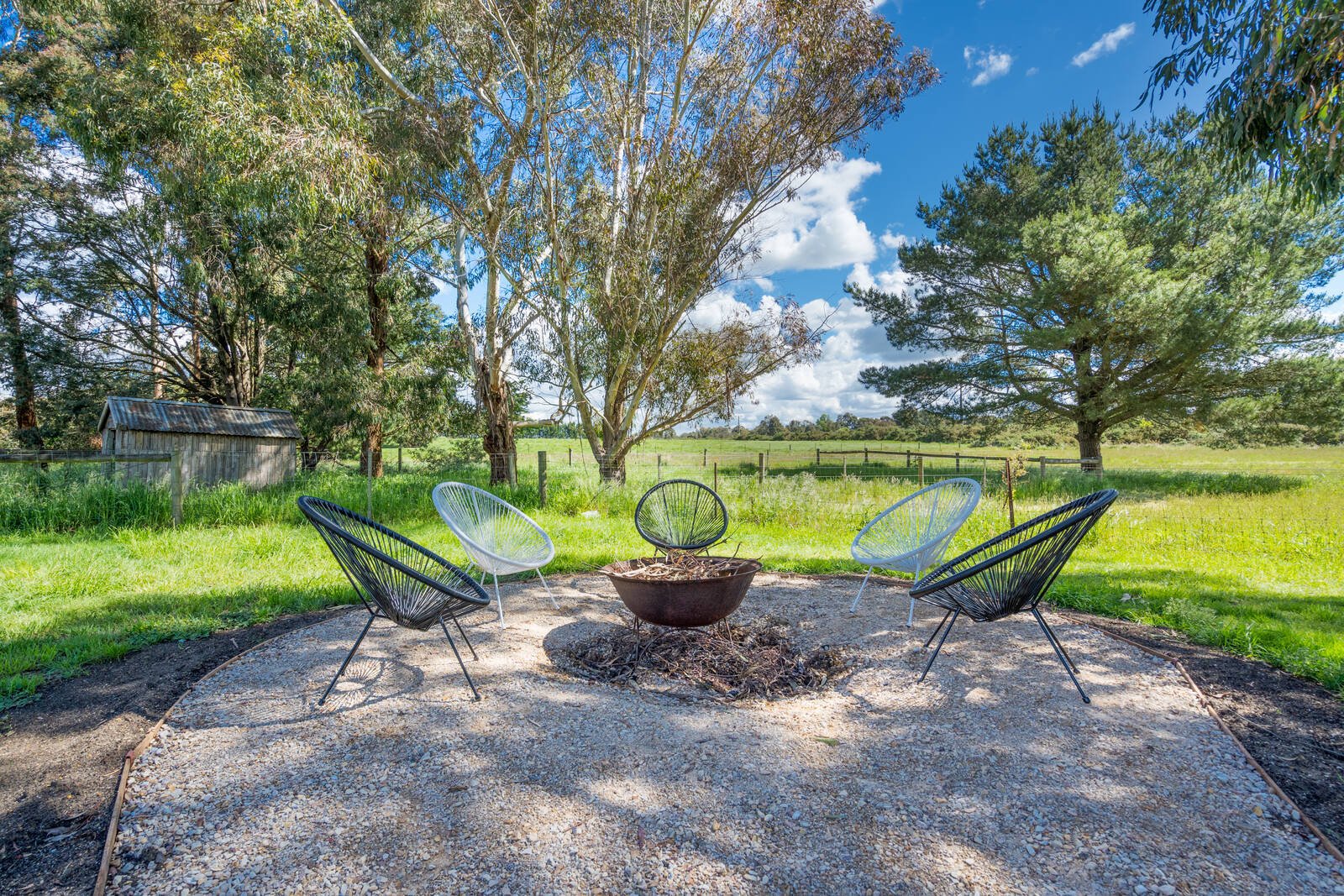 Real Estate and Property in 19 Donovans Road, Woodend North, VIC