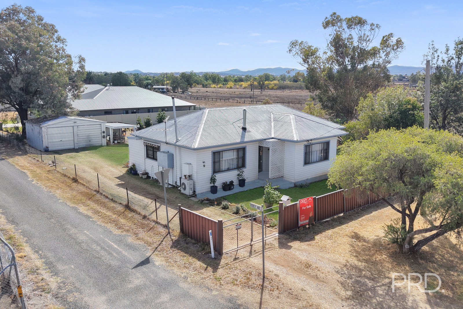 19 Duke Street QUIRINDI 22