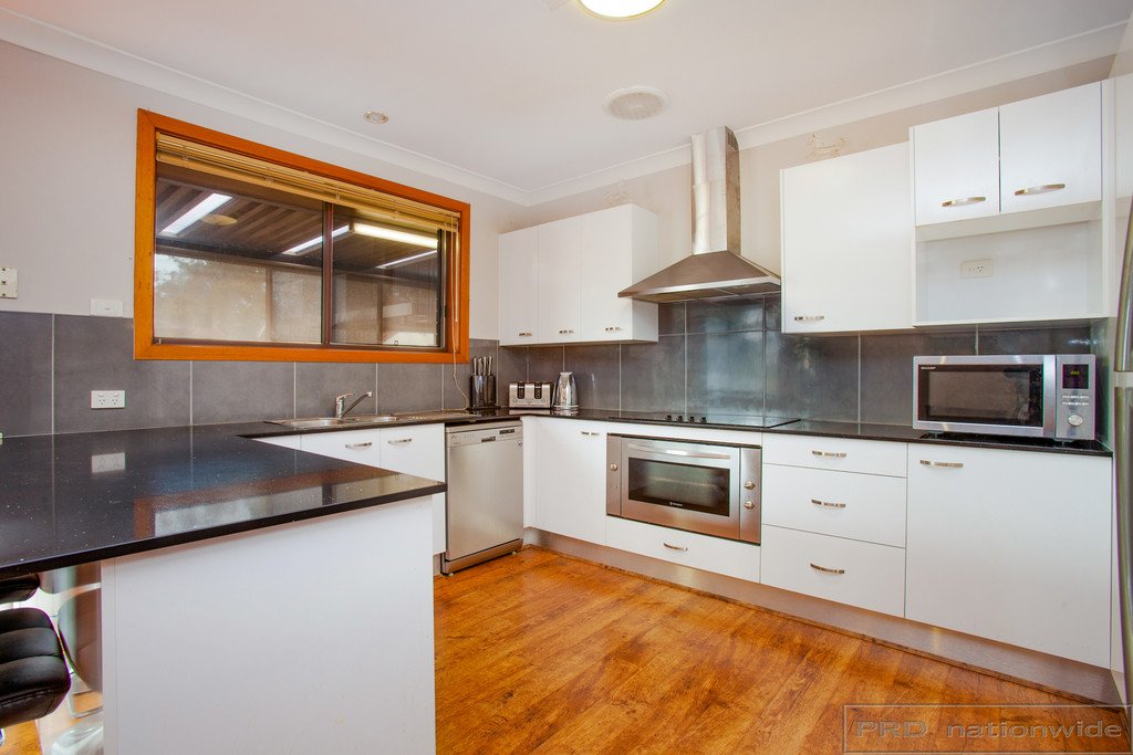 19 Dumaresq Parade METFORD 7