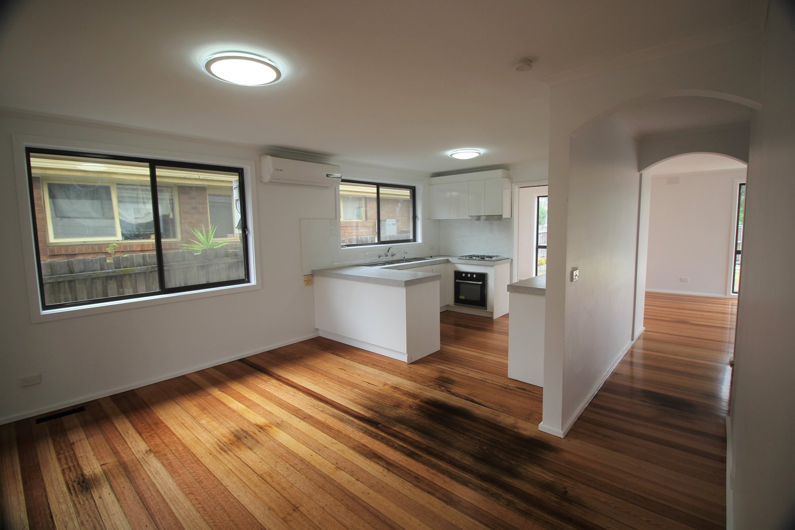 Gallery: 1/9 Dyer Court