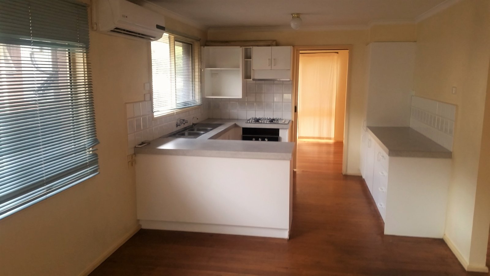 Gallery: 1/9 Dyer Court