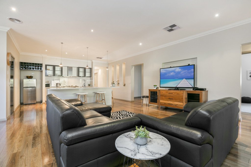 19 Eamont Court STRATHFIELDSAYE 8