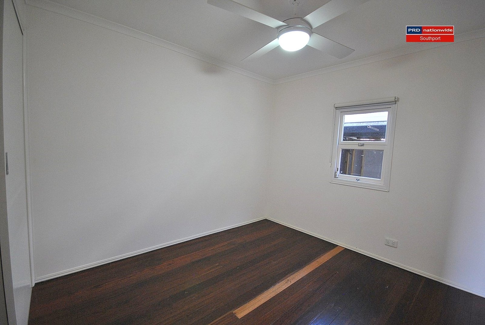 19 Echlin Street LABRADOR 10