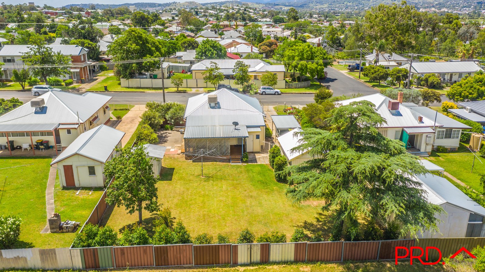 19 Edgeroy Street TAMWORTH 18