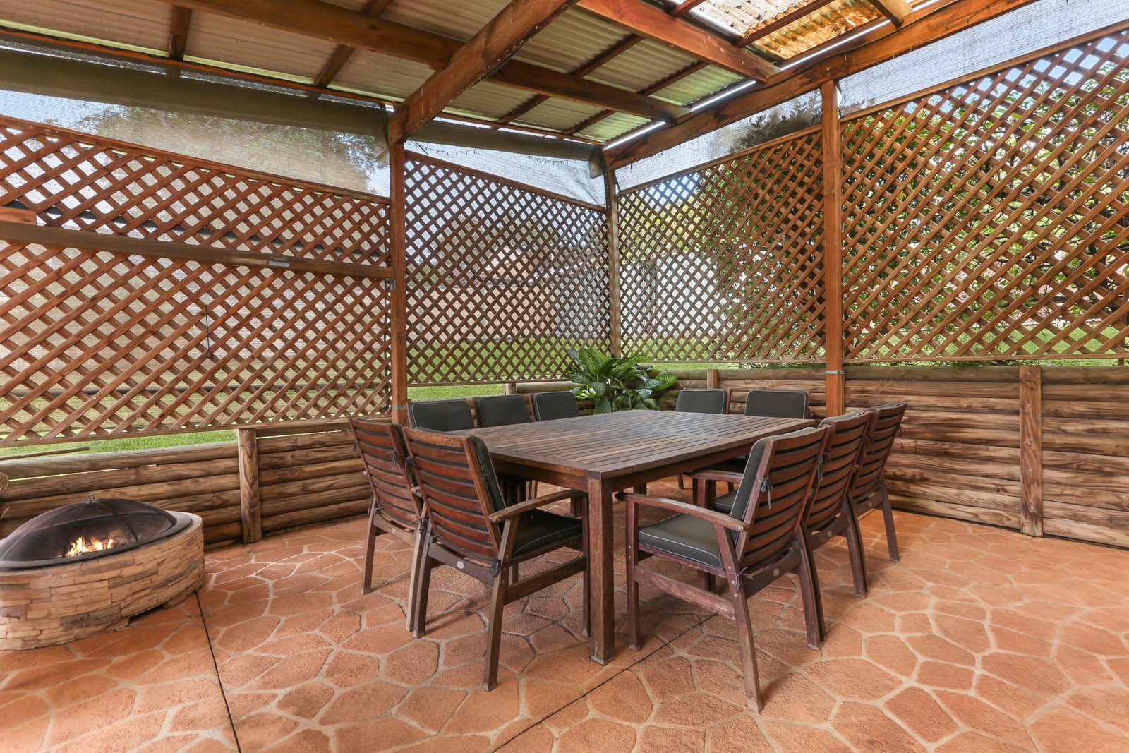 19 Elouera Crescent KANAHOOKA 11