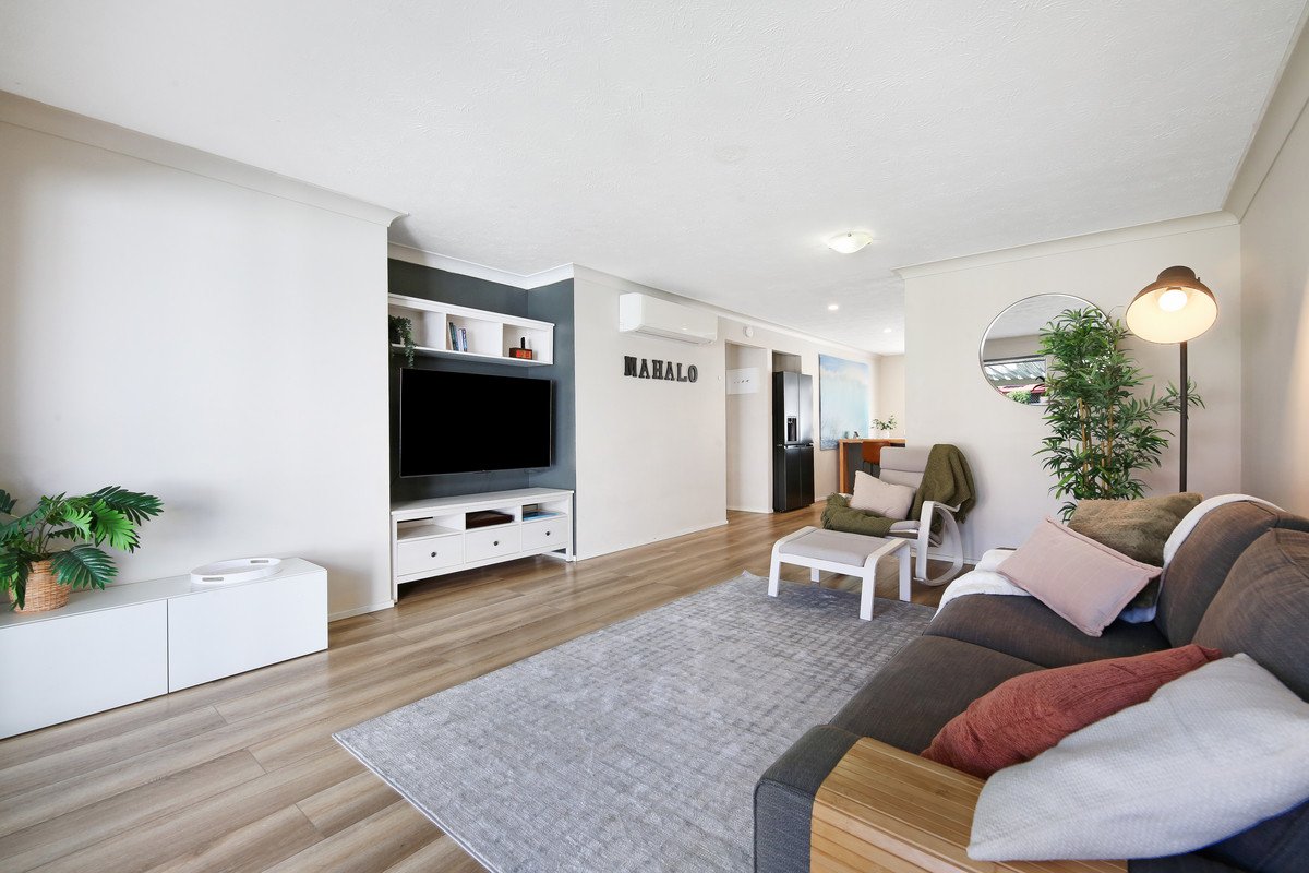 1/9 Elwood Court BURLEIGH WATERS 5