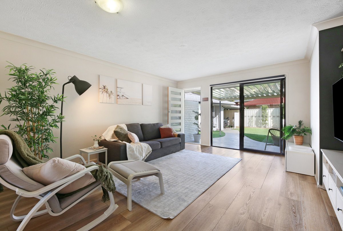 1/9 Elwood Court BURLEIGH WATERS 6