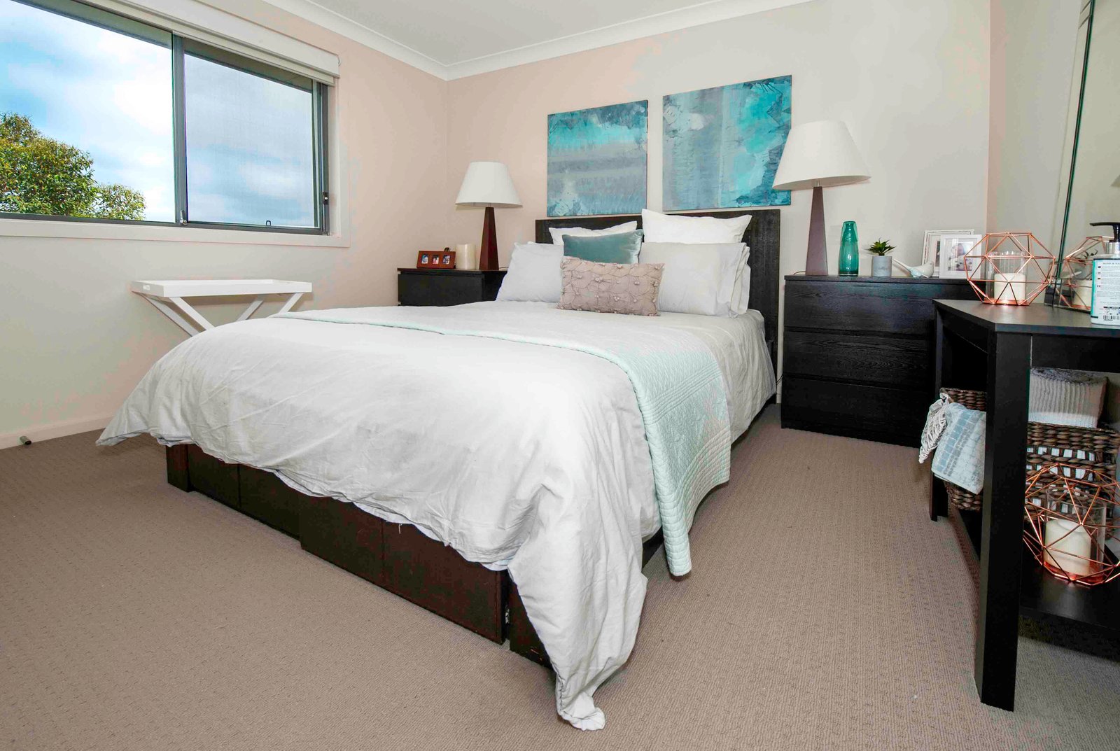 19 Esperance Close LITTLE BAY 9