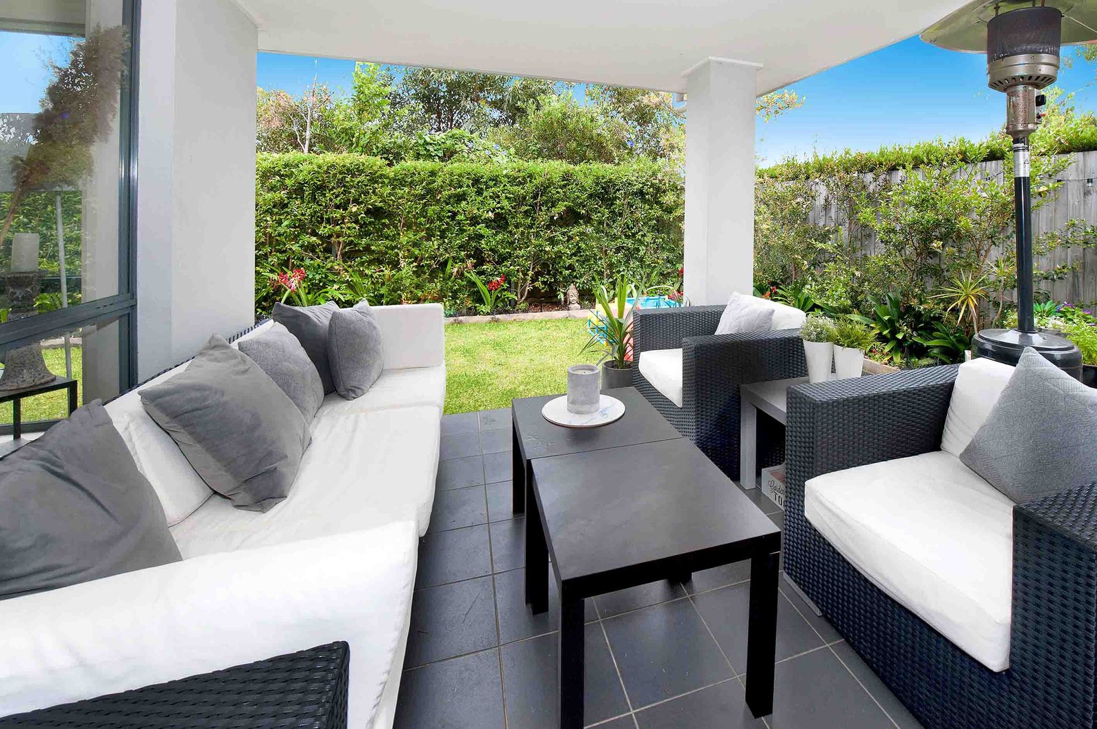 19 Esperance Close LITTLE BAY 12