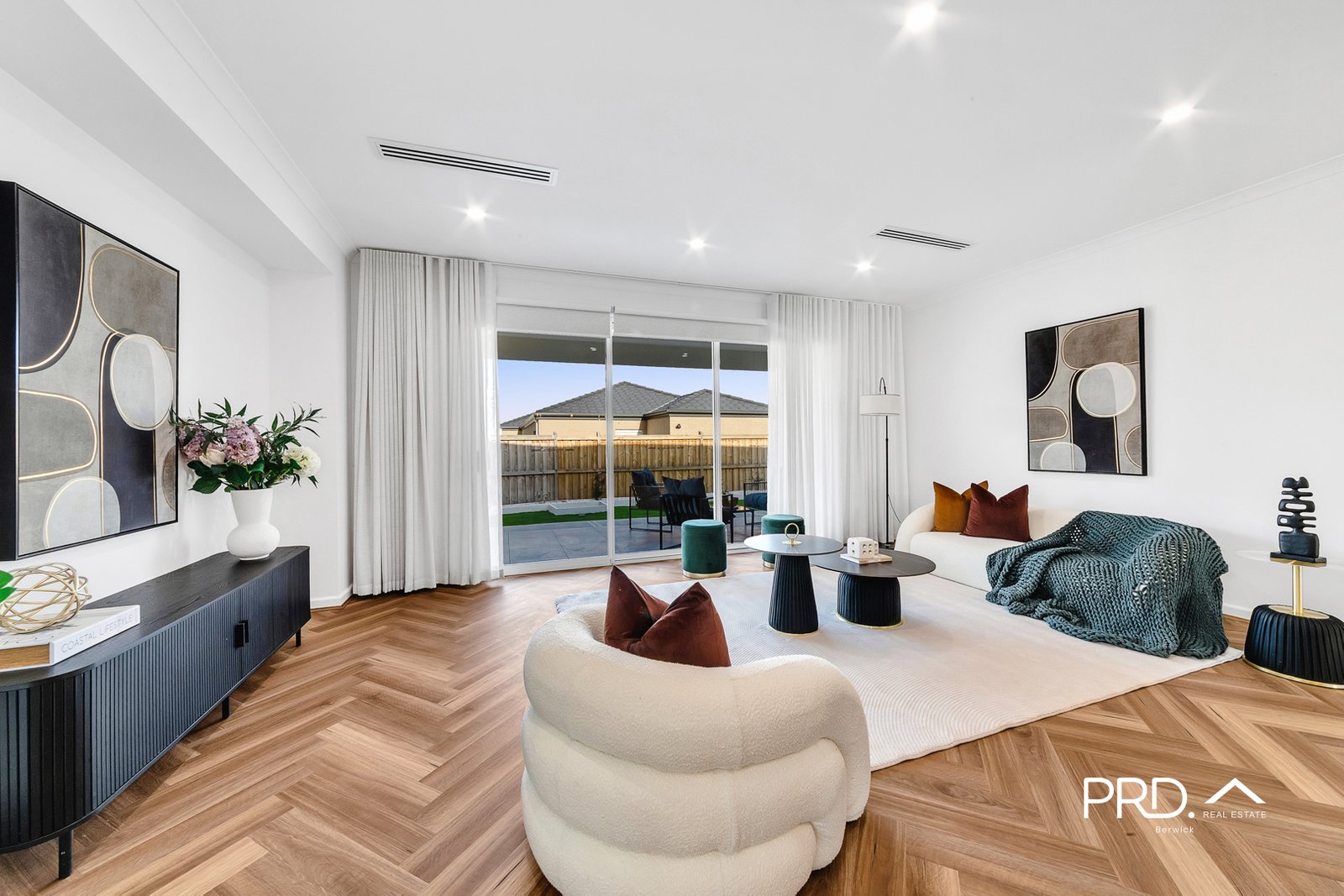 19 Everlasting Road OFFICER 17