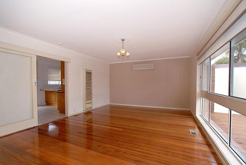 Gallery: 19 Farm Road
