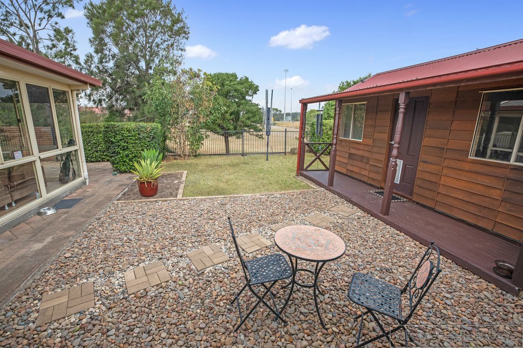 19 Featherwood Place THORNTON 16