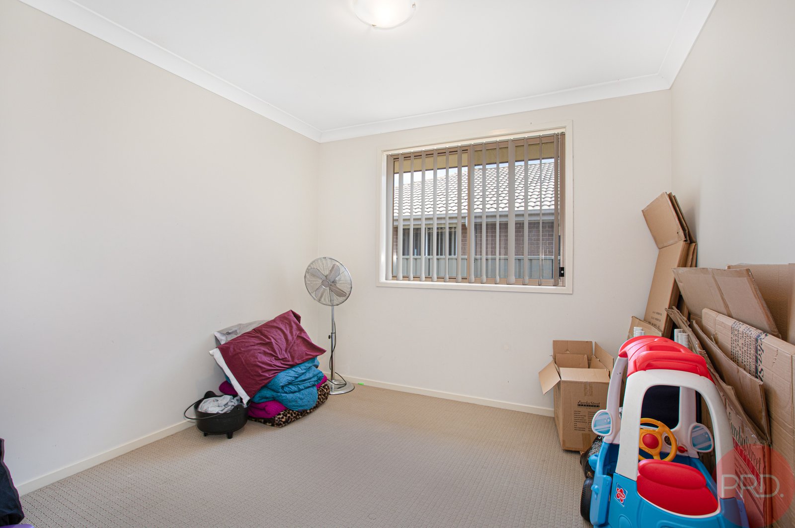 19 Fonda Avenue RUTHERFORD 18