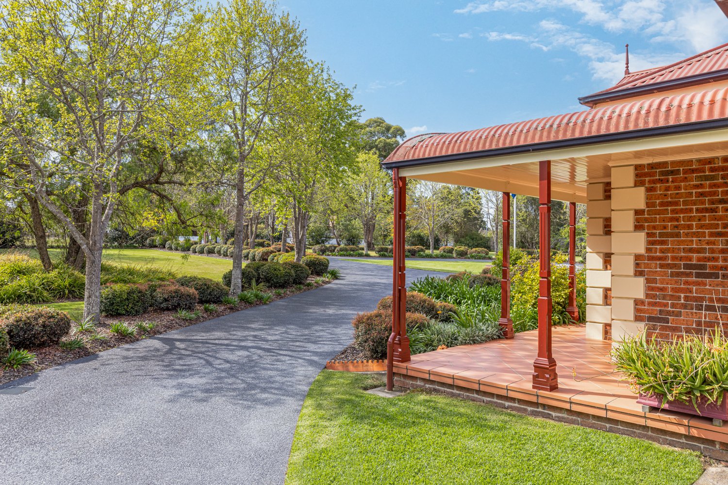 19 Forsythe Parade BLACK HILL 5