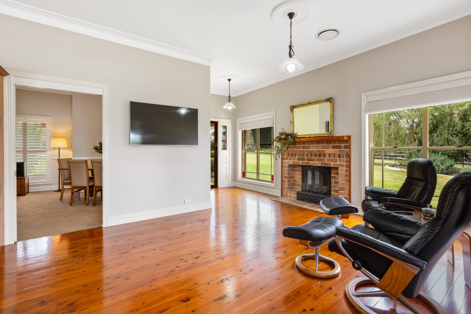 19 Forsythe Parade BLACK HILL 8