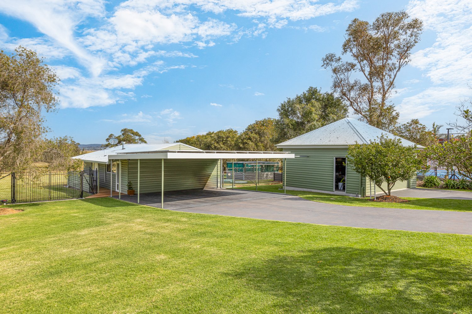 19 Forsythe Parade BLACK HILL 34