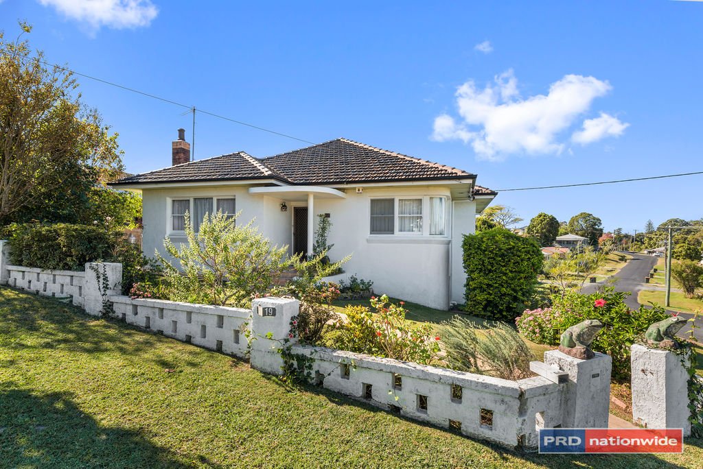 19 Frances Street COFFS HARBOUR 2