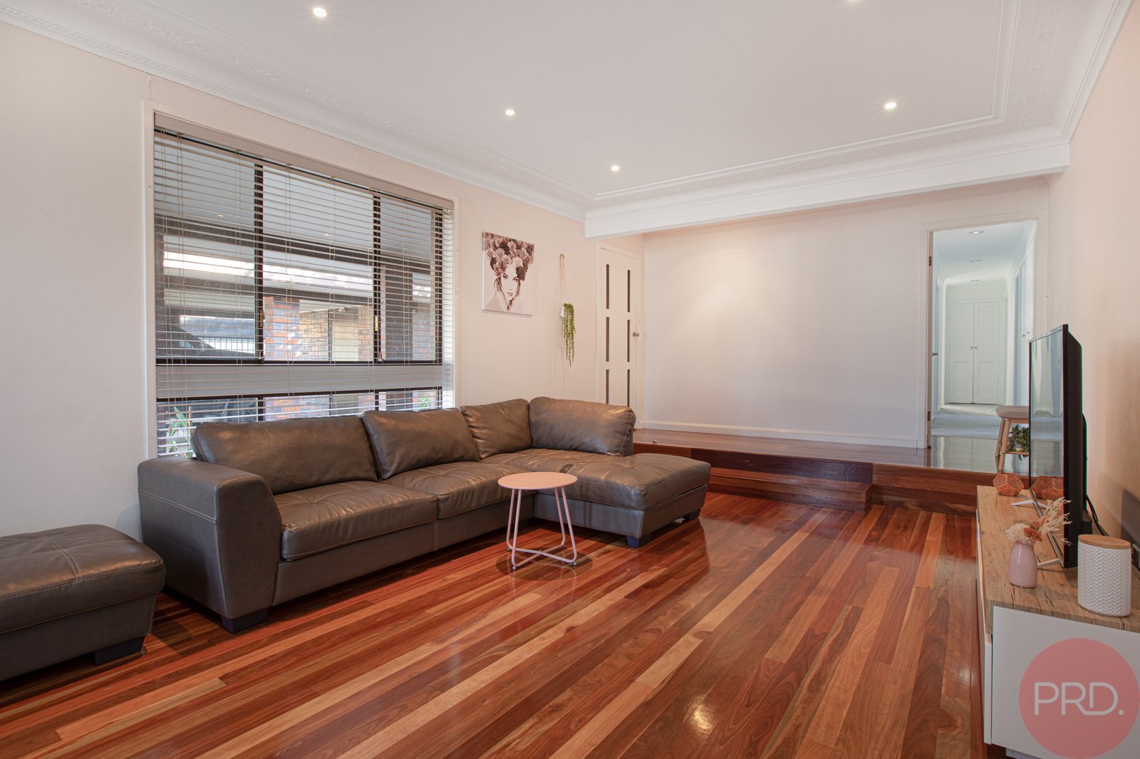 19 Galway Crescent METFORD 2