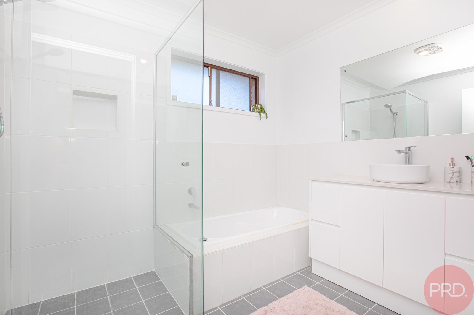 19 Galway Crescent METFORD 12