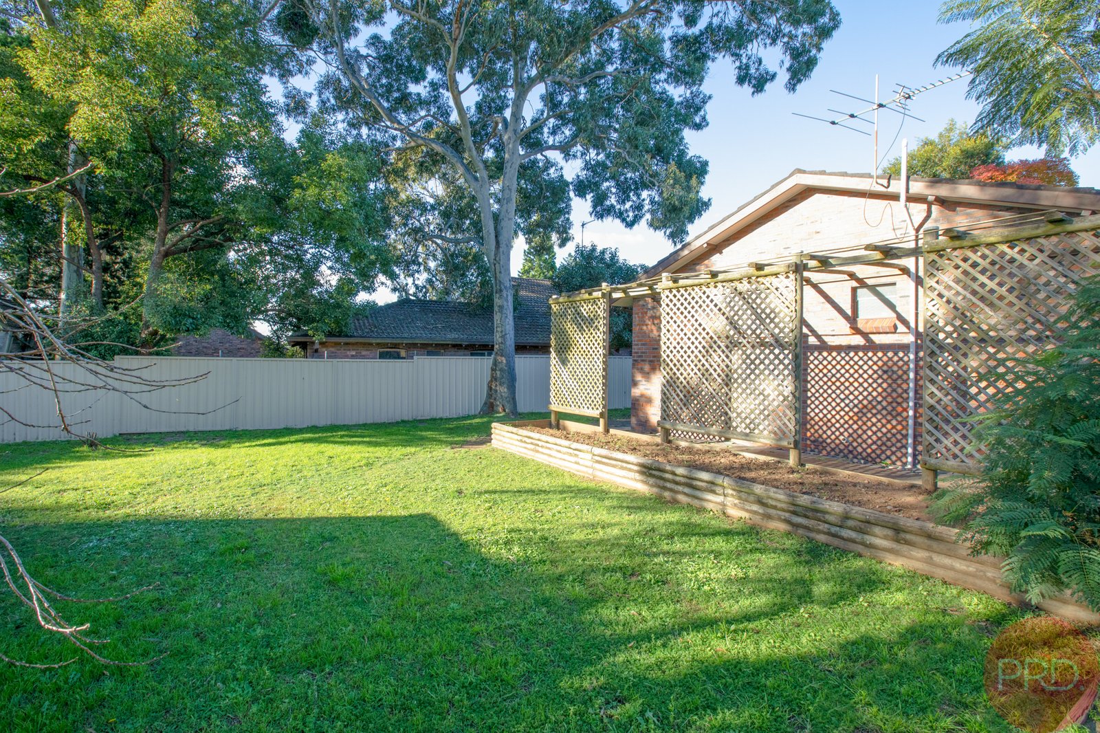 19 Galway Crescent METFORD 15