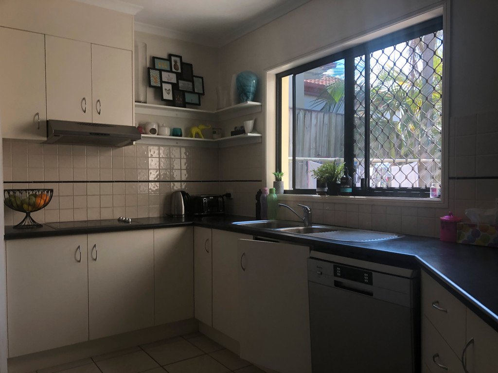 19 Gerona Circuit VARSITY LAKES 10