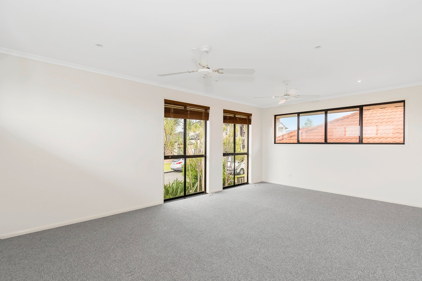 19 Gerona Circuit VARSITY LAKES 7