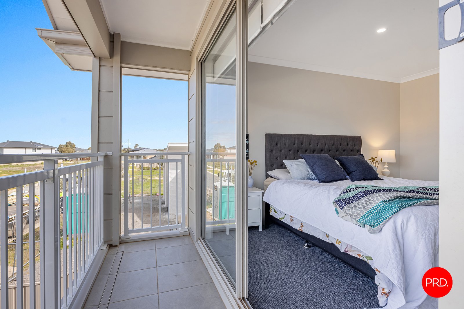 19 Goldanah Ave  NAGAMBIE 9